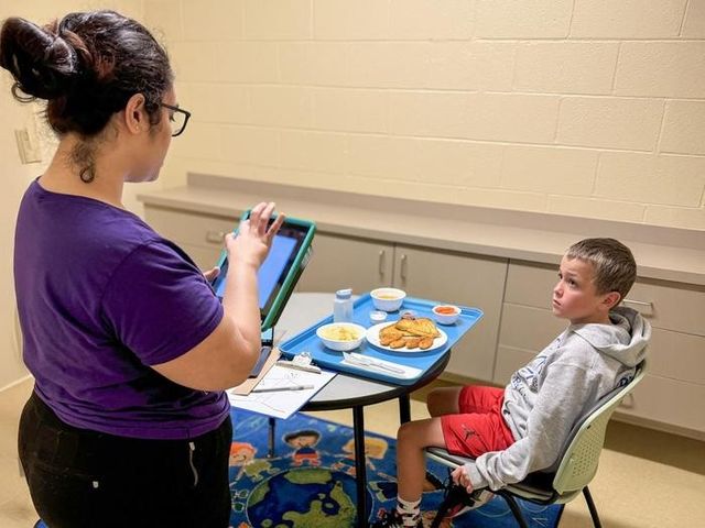 너무 빨리 먹으면&nbsp;비만&nbsp;위험 증가…먹는 속도 측정 AI 개발[연합뉴스]