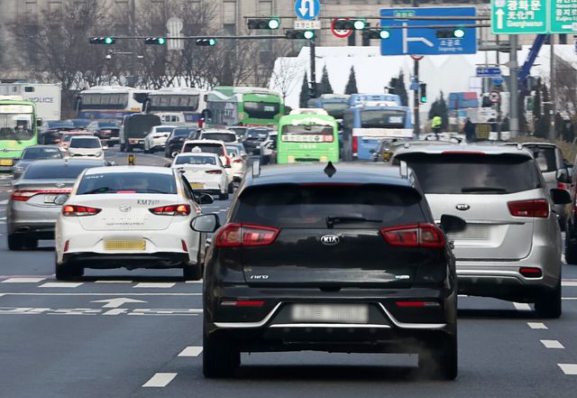 車보험 '나이롱&nbsp;환자' 없앤다…경상자는 향후치료비 원천 배제[연합뉴스]