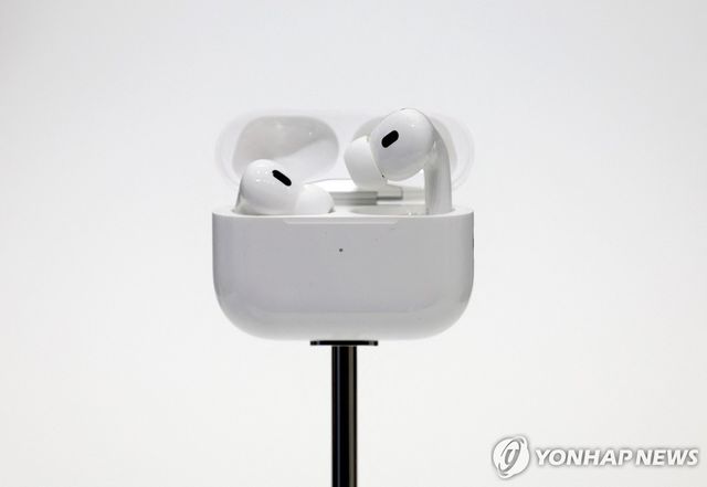 애플, 에어팟에 실시간&nbsp;통역&nbsp;기능 탑재…하반기 출시 예정[연합뉴스]