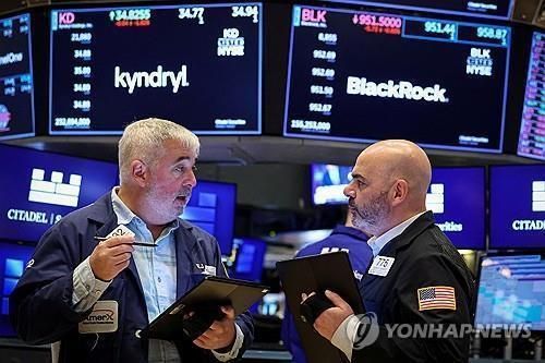 뉴욕증시, 농담이 아닌&nbsp;스태그&nbsp;공포…나스닥 2.7%↓ 마감[연합뉴스]