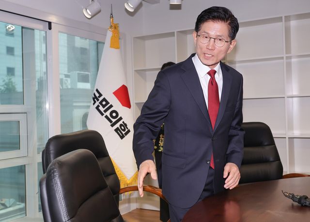 국힘, 초유의 대선후보 교체…김문수 취소·한덕수 재선출 돌입[연합뉴스]