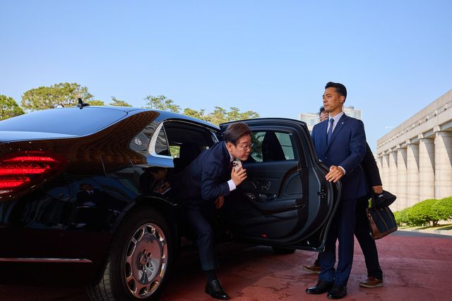 李대통령&nbsp;출퇴근길 교통통제 최소화…경호처 