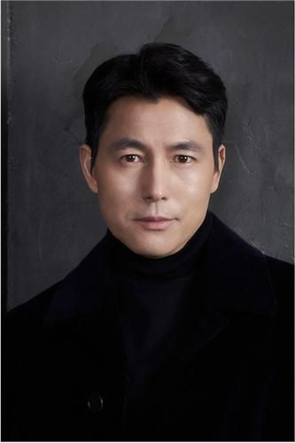 정우성, 여자친구와 혼인신고설…