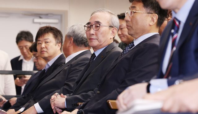 눈감은&nbsp;한국 이통사…해외는 해킹 뒤 제도 고쳤다[연합뉴스]