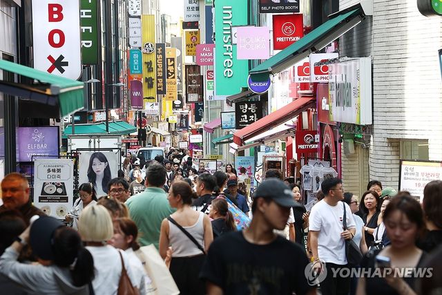 체감경기&nbsp;나아졌나…출생 증가세 지속도 관심[연합뉴스]