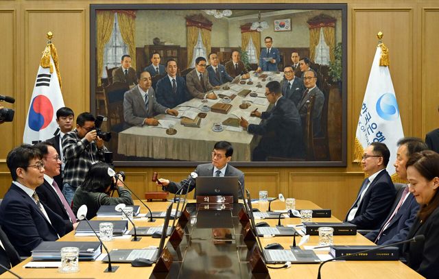 한은&nbsp;기준금리&nbsp;결정…작년 일자리 얼마나[연합뉴스]