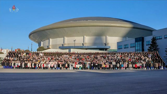 김주애, 선대 안치 금수산궁전 첫 참배…김정은 대신 정중앙에[연합뉴스]