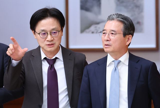 석유&nbsp;최고가격제&nbsp;'국제시세+마진'…정유사 손실 보전·매점매석 고시 병행[연합뉴스]