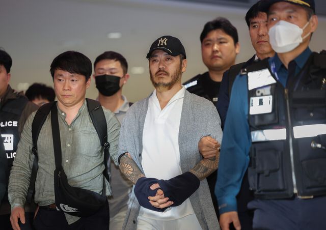 '필리핀&nbsp;마약왕' 박왕열 9년 만에 송환…靑 