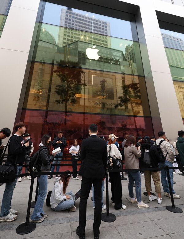 아이폰 15 구매 대기줄 (사진출처 : news1)