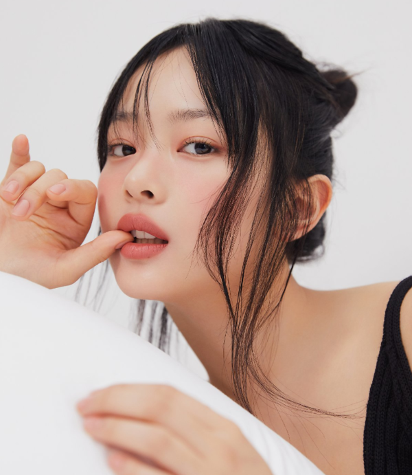 뉴진스 하니 (사진출처 : BAZAAR 화보)