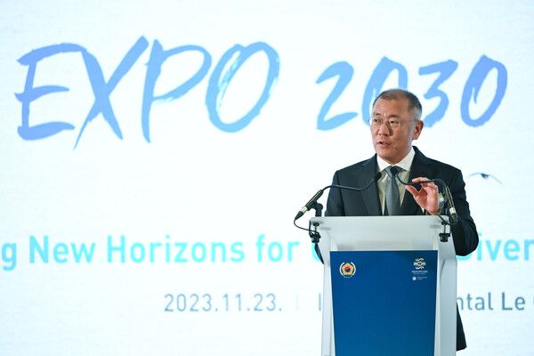 건배사 하는 정의선 현대차그룹 회장 (사진 출처 : 연합뉴스)