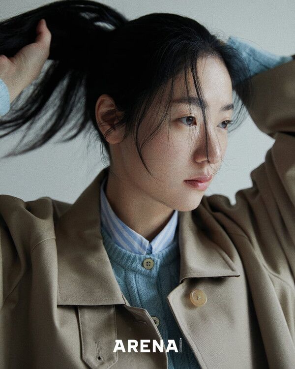 배우 전여빈이 아레나 옴므 플러스와 만났다. (사진 출처 : 아레나 옴므)