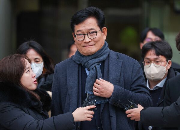 영장심사 마친 송영길 전 대표 (사진 출처 : 연합뉴스)