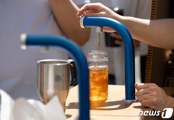 경남 사천 한 사립고등학교에서 남학생이 여교사 텀블러에 체액을 넣는 일 발생