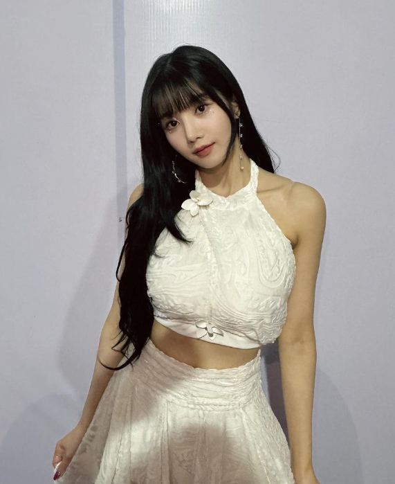 워터밤 여신 권은비