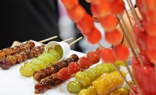 당이 많이 함유된 탕후루 (사진 출처: 온라인 커뮤니티)