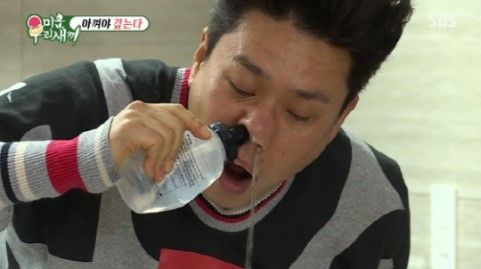 막혀있던 코를 한방에 뚫어주는 코 세척 (출처 : SBS 미운우리새끼)