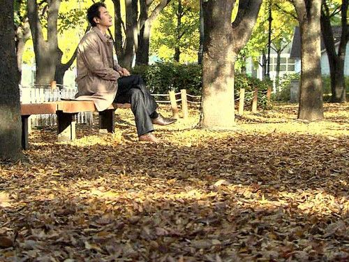가을 타는 남자 (출처 : 커뮤니티)
