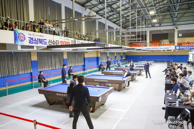캐롬 1쿠션 경기 장면.&nbsp; 사진=대한당구연맹