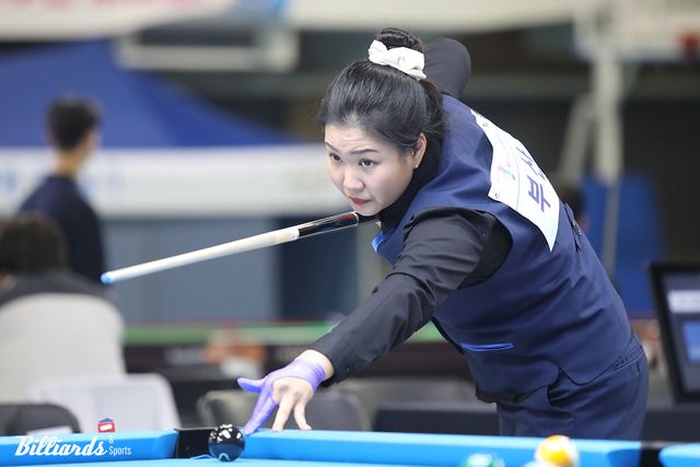 제104회 전국체육대회 당구 종목 포켓볼 혼합복식에서 하민욱과 함께 금메달을 딴 최솔잎. 사진=목포/이용휘 기자