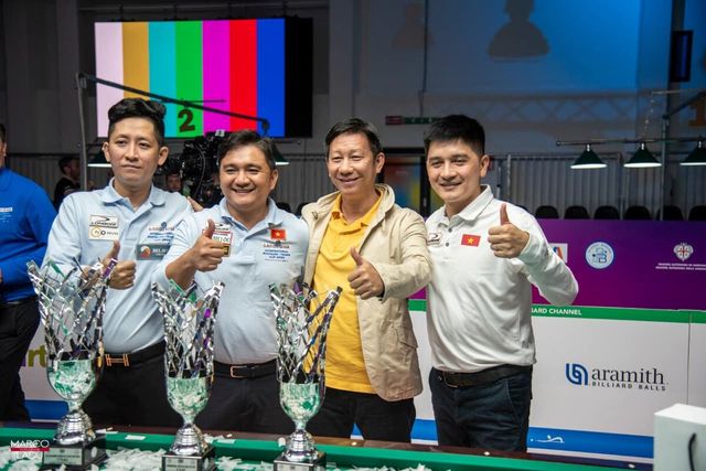 이번 대회 4강에 3자리를 휩쓴 베트남 3쿠션 선수들.