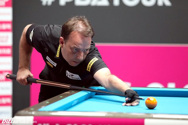 '3쿠션 사대천왕' 다니엘 산체스(에스와이)가 24일 오전 11시에 시작되는 '휴온스 챔피언십' 128강전에 출전한다.