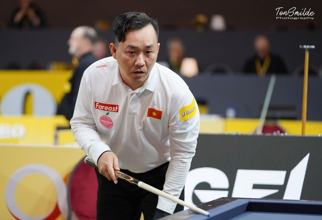 조 2위 1명에게 주어진 행운의 티켓을 잡은 다오반리(베트남).