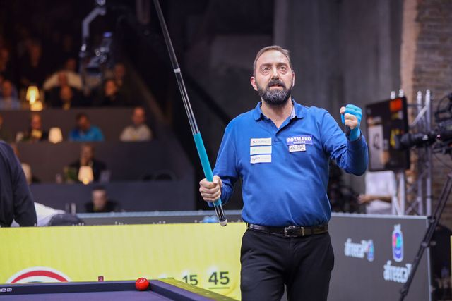 '그리스 검투사' 니코스 폴리크로노폴로스가 '베겔 3쿠션 당구월드컵' 32강 조별리그에서 '하이런 25점'을 쳤다.&nbsp; 사진=파이브앤식스 제공