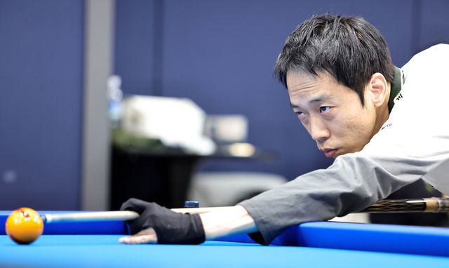 박인수(에스와이)가 6차 투어 'NH농협카드 PBA 챔피언십'에서 이틀 동안 2점대 화력으로 연승을 거뒀다.&nbsp; 사진=PBA 제공&nbsp;