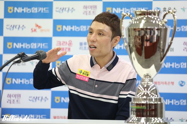 우승 기자회견을 하는 최원준. 사진=고양/이용휘 기자