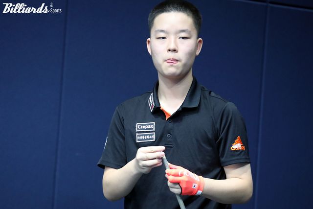 김영원은 이번 128강전에서 다시 만난 박동준을 상대로 0-2에서 2-2 동점을 만들었다.&nbsp; 사진=빌리어즈앤스포츠 DB