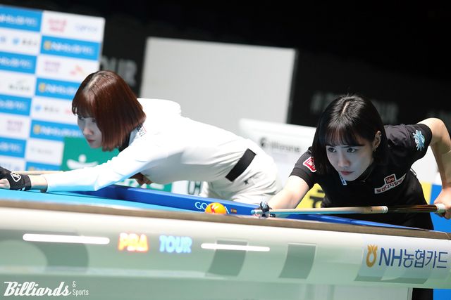 8강전 뱅킹 장면.