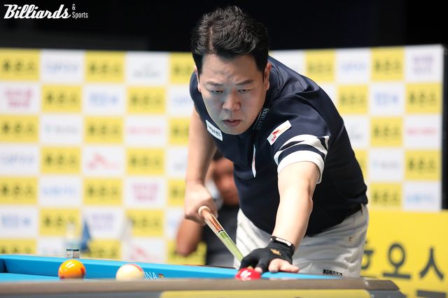 강동궁은 이번 시즌 내리막을 걷고 있는 가운데 이번 이충복과의 경기가 부진을 끊어야 하는 피할 수 없는 승부처다.&nbsp;