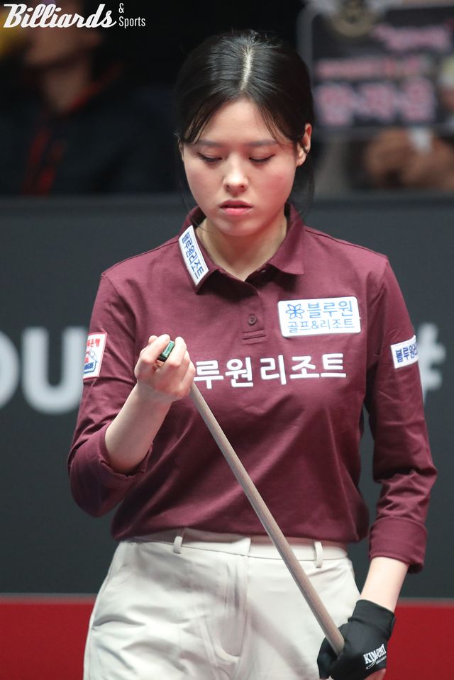 서한솔은 팀리그 첫 시즌부터 블루원리조트에서 뛰며 단식전에 11번 출전해 3승 8패를 기록했다.