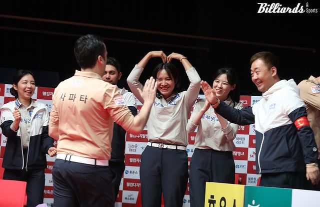 지난 시즌 최강 팀 블루원리조트와 웰컴저축은행이 3라운드에 이어서 4라운드도 후반으로 갈수록 살아나고 있다.&nbsp; 사진=고양/이용휘 기자
