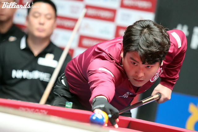 1세트와 4세트 중요한 복식 승부에서 '하이런 7점' 포함 모두 승리를 거둔 오태준.