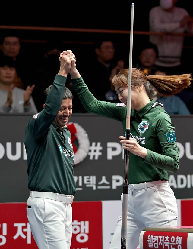 하나카드는 4라운드까지 3승 5패로 부진했지만, 4라운드 '초클루-사카이 반전'을 앞세워 5라운드에서 포스트시즌행 관문을 통과할 수 있을지 주목된다.&nbsp; PBA 제공