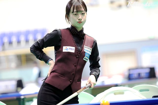 최봄이는 준결승전에서 국내랭킹 1위 김하은(충북)을 꺾고 결승에 올라왔다.