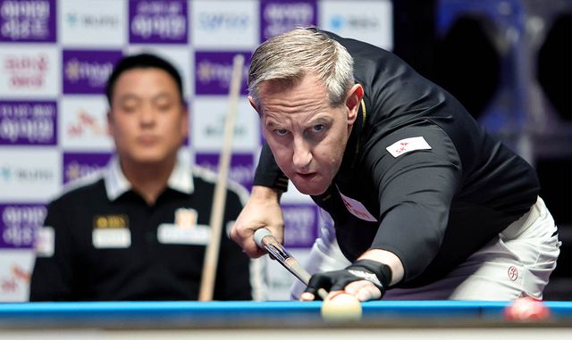 레펀스는 한국 프로당구의 세트제 경기와 유럽 리그의 점수제까지 가공할 공격력으로 좋은 활약을 펼치고 있다.