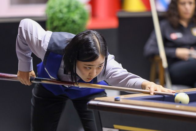 '19세' 김하은(서울)이 '제11회 세계여자3쿠션선수권대회' 8강에서 곰
