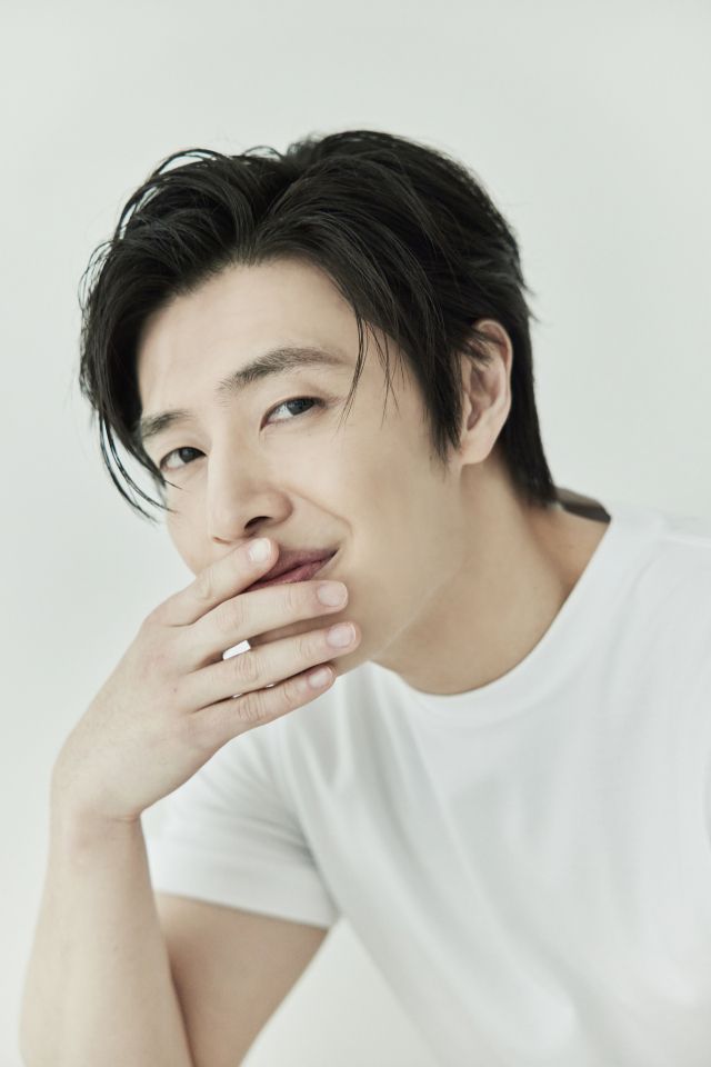 배우 강하늘