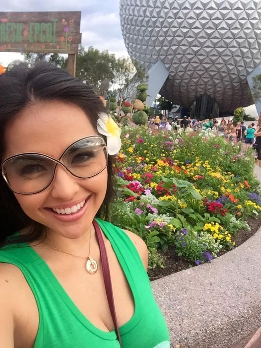 샤넬 로레인 SNS.