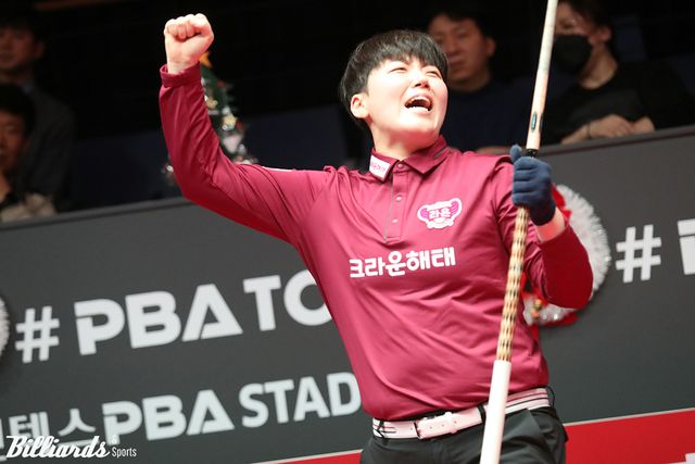 크라운해태는 세 경기 연속 승리를 거두면서 총 12세트승과 1세트패를 기록하고 있다.