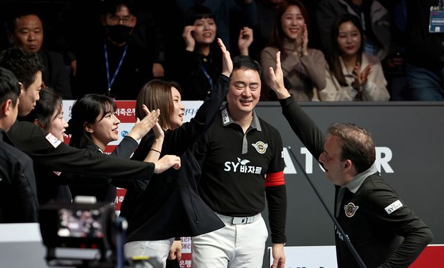 신생팀인 에스와이는 창단 3개월여 만에 2라운드에서 우승을 차지하며 포스트시즌에 진출했다.&nbsp;