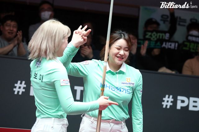 NH농협카드가 플레이오프 1차전에서 하나카드를 세트스코어 4-0으로 꺾고 1승을 먼저 올렸다.&nbsp; 사진=고양/이용휘 기자