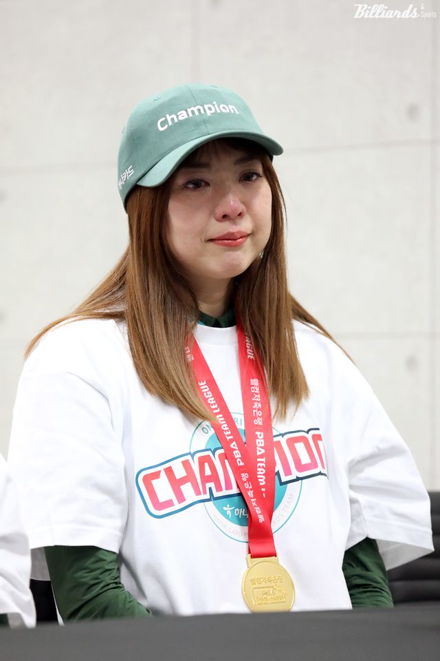 사카이는 4세트 혼합복식에서 찰떡 호흡을 보여준 무라트 나지 초클루(튀르키예)에 대해 