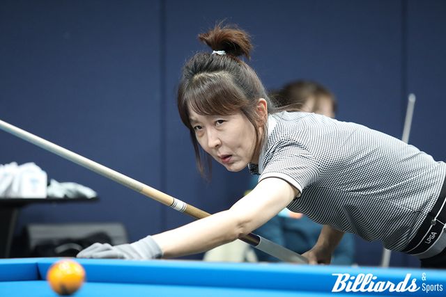 PQ라운드에서 이신영과 대결 중인 이은희.