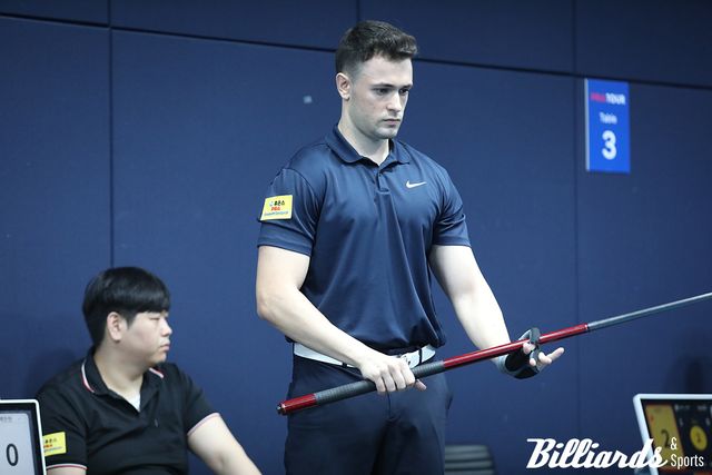 세트스코어 2-0으로 앞서던 이반 마요르는 백찬현에게 2-2로 추격을 당했으나 승부치기에서 2:1로 아찔한 승리를 거뒀다.