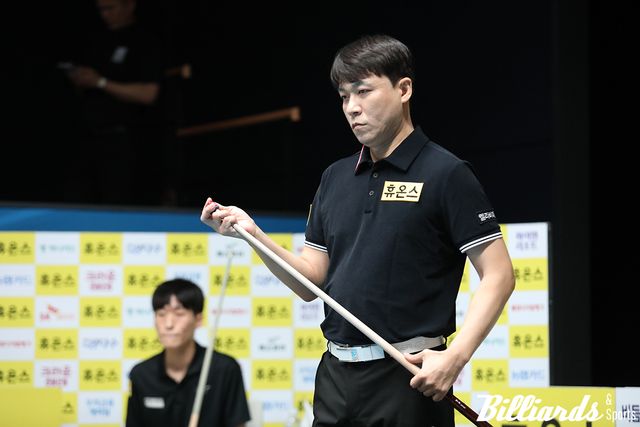 '디펜딩 챔피언' 최성원(휴온스)이 첫 1부 투어에 출전한 김홍민에게 세트스코어 3-0으로 패했다. 사진=고양/이용휘 기자